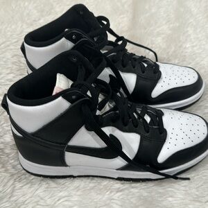 Nikes High top Dunks